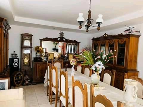 La Capra Vecinului Villa Oglinzi Buitenkant foto